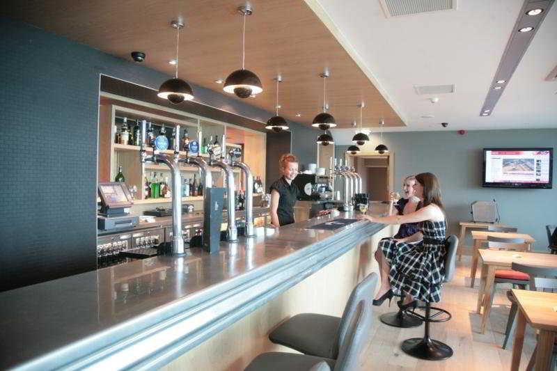 Brisbane House Hotel Largs Exterior foto